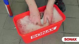 Видео инструкция как использовать авто шампунь с силантом Sonax Xtreme Wash and Seal 244200