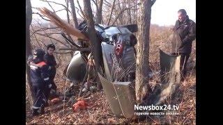 На трассе Фокино-Дунай автомобиль Mark X слетел в кювет: водитель в реанимации, пассажир погиб