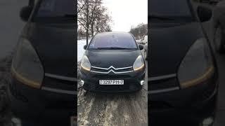 Динамические повороты Citroen C4 Picasso