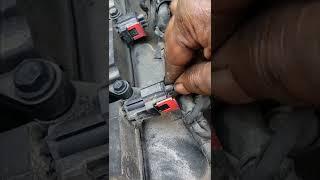 Tune up TIPS about the Hemi motor. The Ignition Coils and Spark Plugs. #Shorts #Hemitips #Hemi