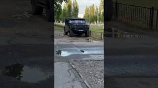 Зачем нужен Hummer в городе?