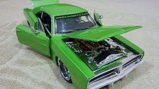 Коллекционная модель авто Dodge Charger R/T 1969 1:24 от Maisto