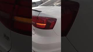 жёлтые повороты на авто из Америки VW Jetta 6.