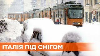 Транспорт остановился, упал столб. На севере Италии выпало 20 сантиметров снега