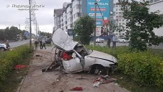 18.07.2021г - (Видео) ДТП в Южно-Сахалинске. Автомобиль Тойота-Марк II разлетелся на части.