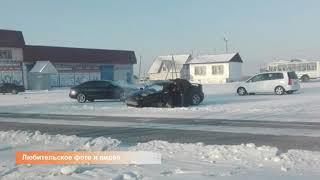 В Шарыпово водитель автомобиля снес столб на проспекте Центральный